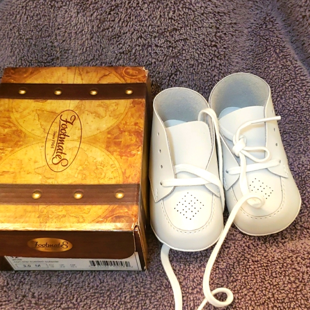 Footmate baby boy size 3 crib shoes